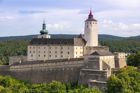 Burg Forchtenstein, Burgenland, Österreich, Europa - RHPLF33075