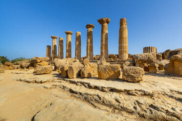 Tempel des Herakles, Valle dei Templi (Tal der Tempel), UNESCO-Weltkulturerbe, hellenische Architektur, Agrigent, Sizilien, Italien, Mittelmeer, Europa - RHPLF33094