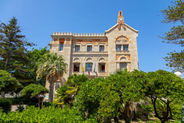 Palazzo Florio, Favignana, Ägadische Inseln, Provinz Trapani, Sizilien, Italien, Mittelmeer, Europa - RHPLF33108