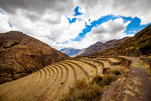 Landwirtschaftliche Terrasse von Pisaq, Heiliges Tal, Peru, Südamerika - RHPLF33445