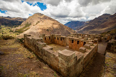 Pisaq-Ruinen, Heiliges Tal, Peru, Südamerika - RHPLF33448