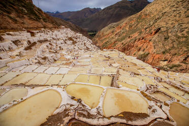 Salzbergwerke von Maras (Salineras de Maras), Peru, Südamerika - RHPLF33464