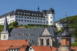 Blick über Stolberg mit St. Martini Kirche, Saigerturm und Schloss, Harz, Sachsen-Anhalt, Deutschland, Europa - RHPLF33500