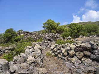 Alte Siedlungsruinen, Insel Nisyros, Dodekanes, Griechische Inseln, Griechenland, Europa - RHPLF33550