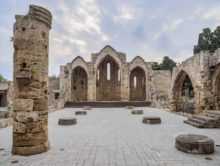 Kirche der Jungfrau Maria von der Burg, Mittelalterliche Altstadt, Rhodos-Stadt, Insel Rhodos, Dodekanes, Griechische Inseln, Griechenland, Europa - RHPLF33636