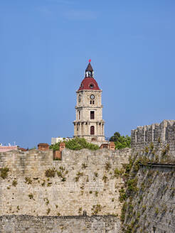 Verteidigungsmauer und Uhrenturm, Mittelalterliche Altstadt, Rhodos-Stadt, Insel Rhodos, Dodekanes, Griechische Inseln, Griechenland, Europa - RHPLF33665