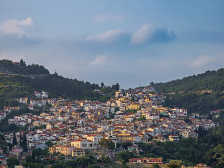 Ano Vathy bei Sonnenaufgang, Samos Stadt, Insel Samos, Nördliche Ägäis, Griechische Inseln, Griechenland, Europa - RHPLF33688