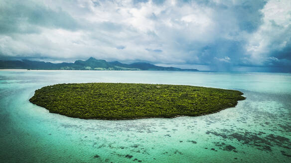 Luftaufnahme der Insel Ile aux Aigrettes, Grand Port District, Mauritius. - AAEF28486