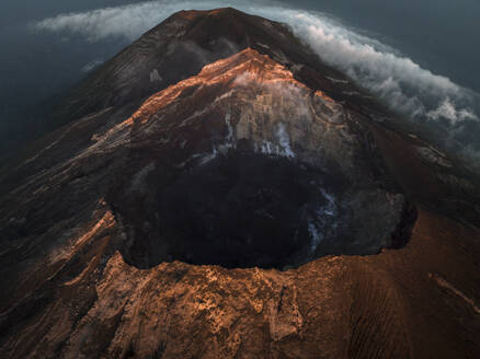 Luftaufnahme des Mount Agung, Karangasem, Bali, Indonesien. - AAEF28576