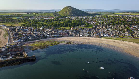 Aerial view of coastal village North Berwick, Scotland, United Kingdom. - AAEF28686