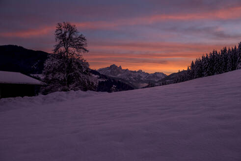 Österreich, Salzburger Land, Eben, morning view of Mount Bischofsmütze - HHF05945