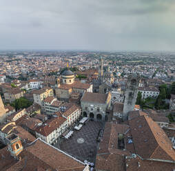 Luftaufnahme des schönen Bergamo, Lombardei, Italien. - AAEF29637