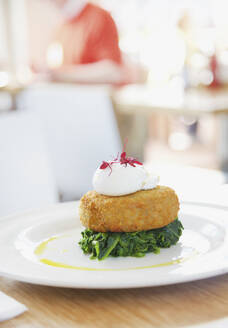 Hake Fishcake on Spinach with Poached Egg - FSIF07038